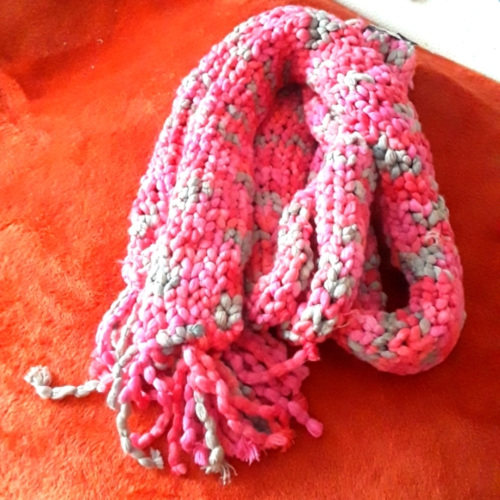 ♥️ARTISAN♥️New handcrafted wool scarf